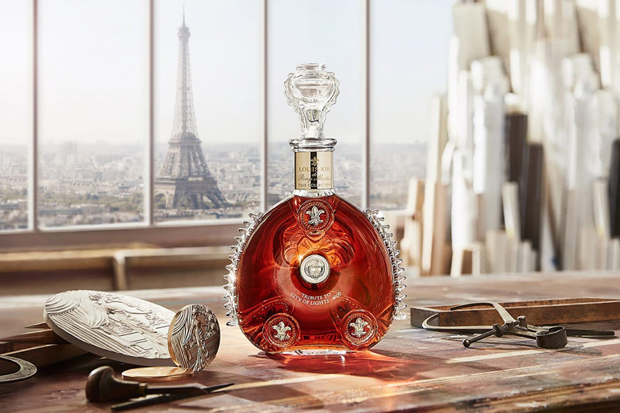 luxury packaging louis XIII cognac